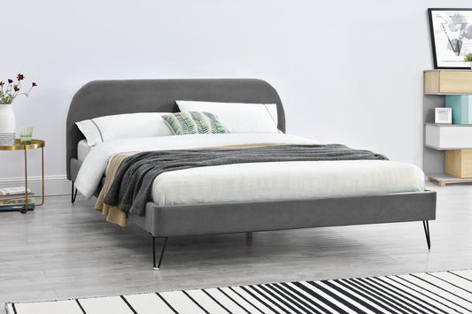 Bett 160 x 200 cm aus Samt & schwarzen Beinen