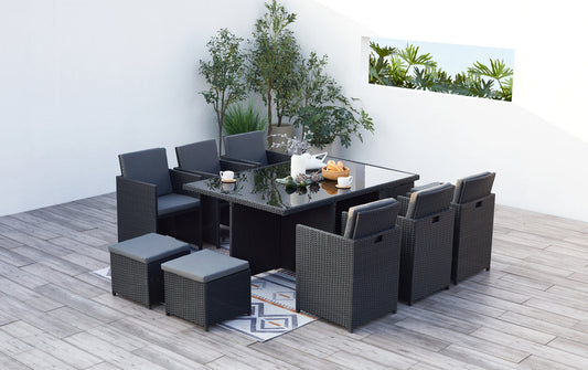 Stapelbares Gartenset 10 Plaetze Sessel und Hocker aus geflochtenem Kunstharz
